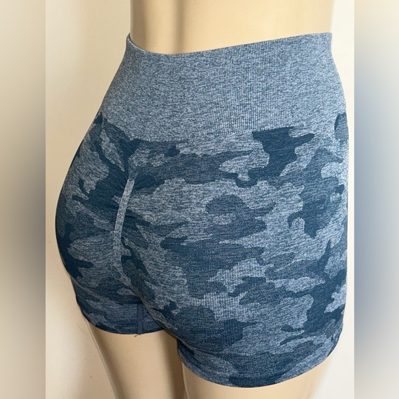 SRUNCH SPORT CAMO SHORTS WOMENS SIZE S - Picture 7 of 10